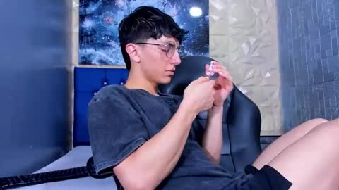 Elan Giralon online show from 04-24-26, 09:50