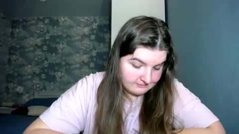 Elanis online show from 12-15-24, 01:00