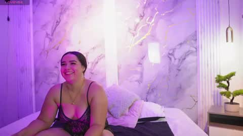 elara_and_amber online show from 06-12-26, 02:21
