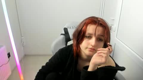 Evie online show from 04-30-26, 09:26
