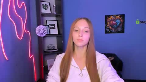 Elara online show from 03-20-26, 04:34