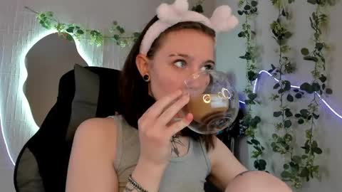 elastikiss online show from 04-30-26, 08:20