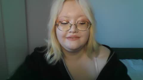 elayne_sweet online show from 04-08-26, 08:03