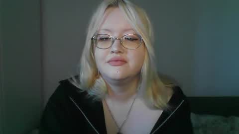 elayne_sweet online show from 04-27-26, 06:00