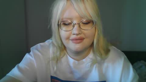 Snapshot of elayne_sweet chatting on 04-30-26, 07:04 elayne_sweet online show from 04-30-26, 07:04