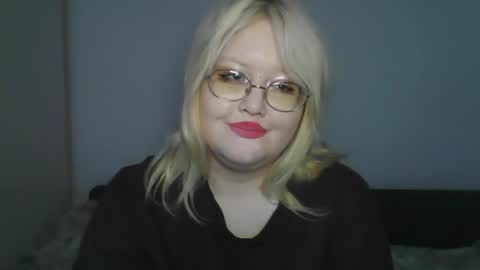 Snapshot of elayne_sweet chatting on 05-14-26, 06:20 elayne_sweet online show from 05-14-26, 06:20