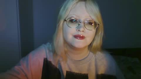Snapshot of elayne_sweet chatting on 06-06-26, 06:07 elayne_sweet online show from 06-06-26, 06:07