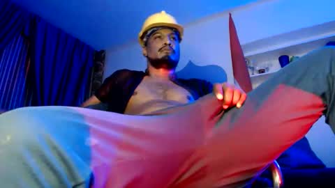 Snapshot of elcaballeroblack chatting on 11-13-25, 01:04 elcaballeroblack online show from 11-13-25, 01:04