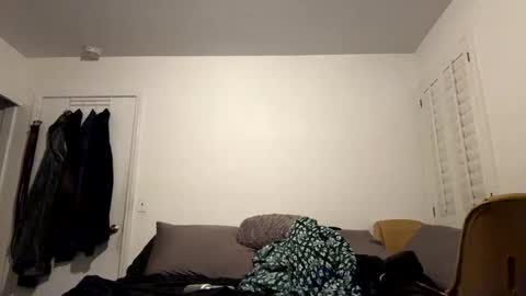 elckdog online show from 10-04-25, 03:59