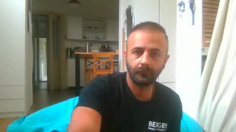 daniel18cmx online show from 10-29-25, 02:58