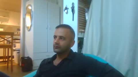 daniel18cmx online show from 11-02-25, 07:55