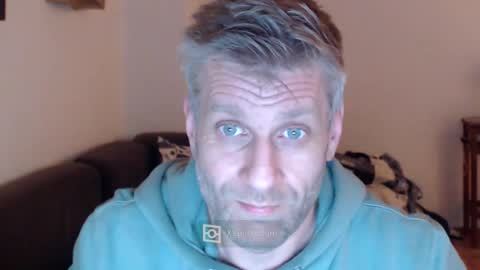 Snapshot of elculiador2207 chatting on 12-19-24, 06:12 Timm online show from 12-19-24, 06:12