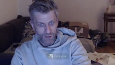 Snapshot of elculiador2207 chatting on 01-10-25, 07:43 Timm online show from 01-10-25, 07:43