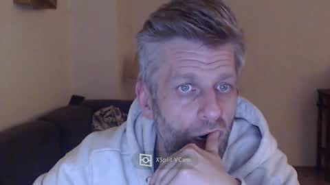 Snapshot of elculiador2207 chatting on 01-13-25, 07:21 Timm online show from 01-13-25, 07:21