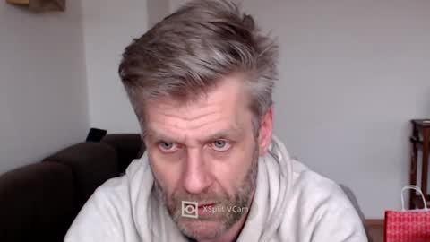 Snapshot of elculiador2207 chatting on 01-26-25, 01:36 Timm online show from 01-26-25, 01:36