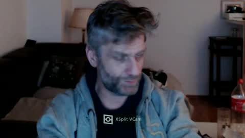 Snapshot of elculiador2207 chatting on 01-30-25, 04:13 Timm online show from 01-30-25, 04:13