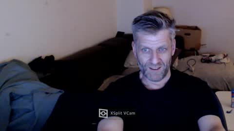 Snapshot of elculiador2207 chatting on 02-22-25, 09:48 Timm online show from 02-22-25, 09:48