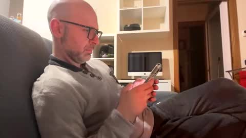 Snapshot of eldiablo844 chatting on 12-11-24, 07:46 Eldiablo844 online show from 12-11-24, 07:46