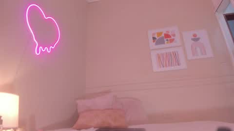 ELECTRA online show from 02-12-26, 06:36