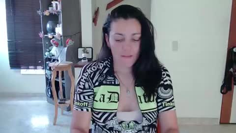 Karina and Melisa online show from 02-04-25, 09:31