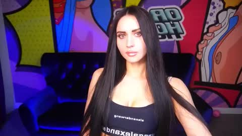 elegant_mysterious online show from 11-30-25, 10:03