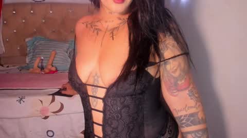 Snapshot of elektra_fox1 chatting on 09-18-25, 04:14 ELEKTRA FOX1 online show from 09-18-25, 04:14