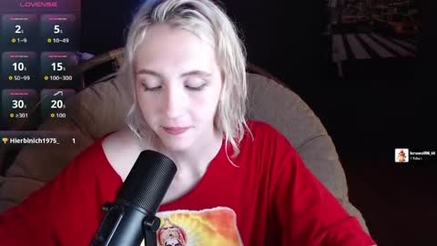 Snapshot of elen__moore chatting on 05-09-26, 05:56 Elen online show from 05-09-26, 05:56