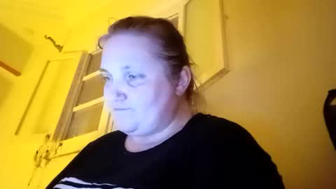 Snapshot of elena2025 chatting on 10-04-25, 03:10 ELENA online show from 10-04-25, 03:10
