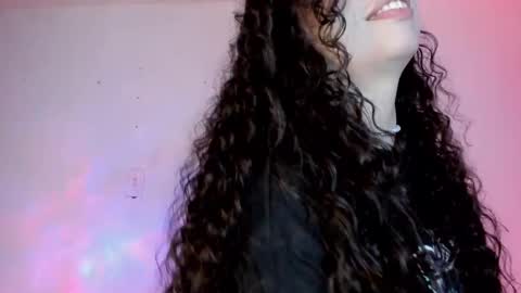 Snapshot of elena_lust chatting on 02-27-25, 08:17 Elena online show from 02-27-25, 08:17