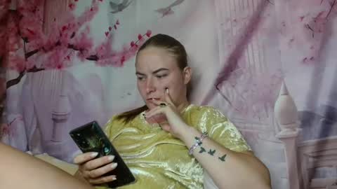 Elena online show from 09-19-25, 01:45