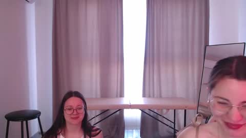 Elena online show from 04-27-26, 07:06