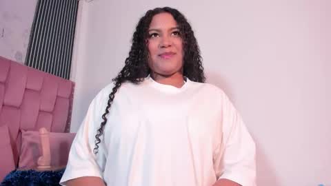 elena_wolff online show from 11-21-25, 12:15