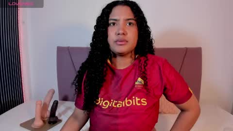 Snapshot of elena_wolff chatting on 06-05-26, 12:00 elena_wolff online show from 06-05-26, 12:00