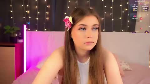 Snapshot of elenefrail chatting on 02-16-25, 08:32 Isabella - streaming MondayTuesdayWednesdayFridaySaturdaySunday online show from 02-16-25, 08:32