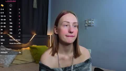 Snapshot of elenefrail chatting on 10-29-25, 08:27 Isabella - streaming MondayTuesdayWednesdayFridaySaturdaySunday online show from 10-29-25, 08:27