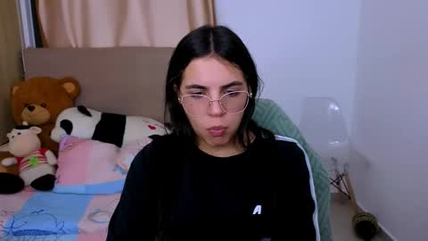 agnes online show from 12-16-25, 05:51