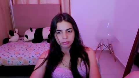 Snapshot of elenna_hotx chatting on 05-07-26, 06:02 agnes online show from 05-07-26, 06:02