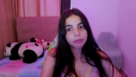 Snapshot of elenna_hotx chatting on 05-26-26, 07:10 agnes online show from 05-26-26, 07:10