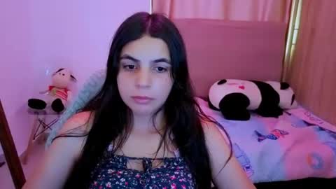 Snapshot of elenna_hotx chatting on 06-11-26, 06:50 agnes online show from 06-11-26, 06:50