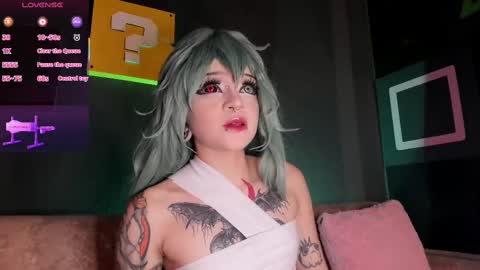 Snapshot of elettra_roux chatting on 09-28-25, 04:45 ELETTRA online show from 09-28-25, 04:45