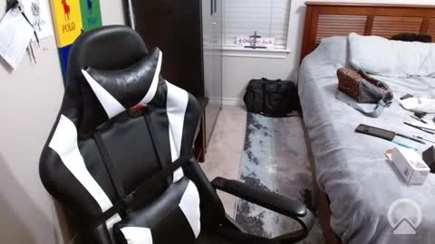 Walker online show from 10-15-25, 04:45