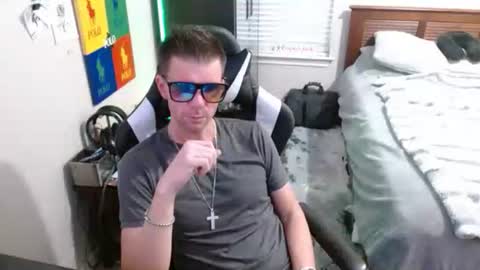 Walker online show from 11-26-25, 11:17