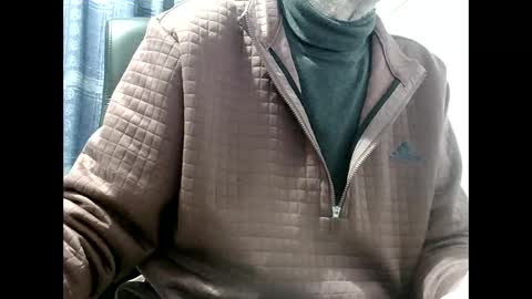 Snapshot of elfyonee chatting on 12-08-24, 08:25 elfyonee online show from 12-08-24, 08:25