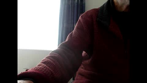 Snapshot of elfyonee chatting on 02-01-25, 10:26 elfyonee online show from 02-01-25, 10:26