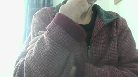 Snapshot of elfyonee chatting on 03-05-25, 10:33 elfyonee online show from 03-05-25, 10:33