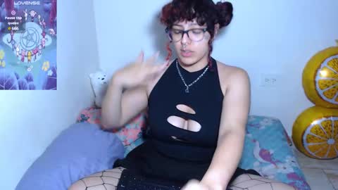 Snapshot of eli666uwu chatting on 02-02-25, 04:05 eli666uwu online show from 02-02-25, 04:05