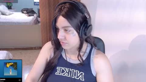 Snapshot of eli666uwu chatting on 10-02-25, 06:15 eli666uwu online show from 10-02-25, 06:15