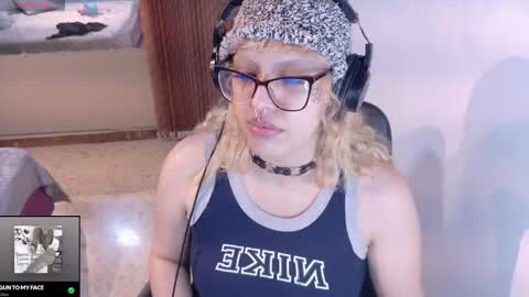 Snapshot of eli666uwu chatting on 10-08-25, 09:45 eli666uwu online show from 10-08-25, 09:45