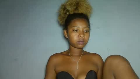 elia011 online show from 01-11-25, 02:58