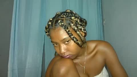 elia011 online show from 01-19-25, 01:10